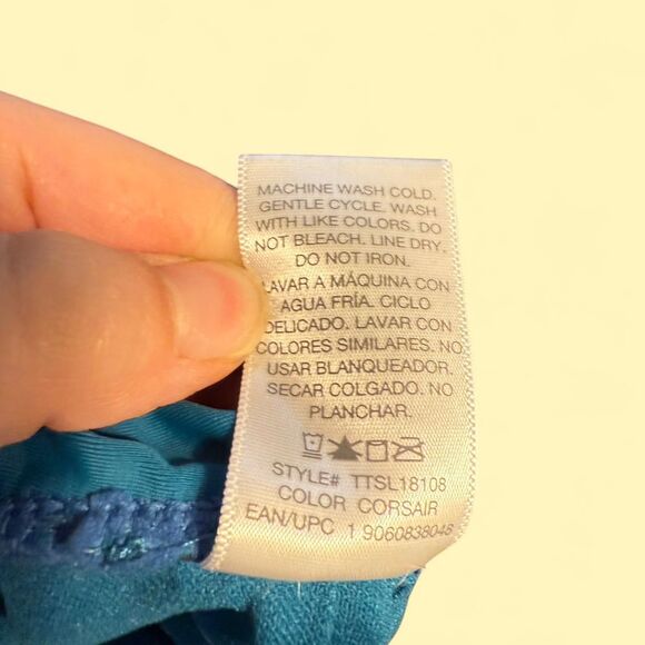 Time & Tru Women's Blue and Green Swimsuit-one-piece - Picture 4 of 4